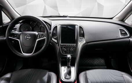 Opel Astra J, 2013 год, 685 000 рублей, 10 фотография