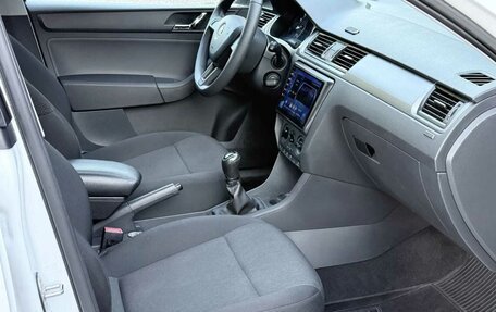 Skoda Rapid I, 2017 год, 1 137 000 рублей, 27 фотография