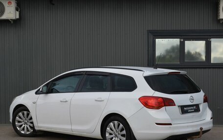 Opel Astra J, 2011 год, 769 999 рублей, 4 фотография
