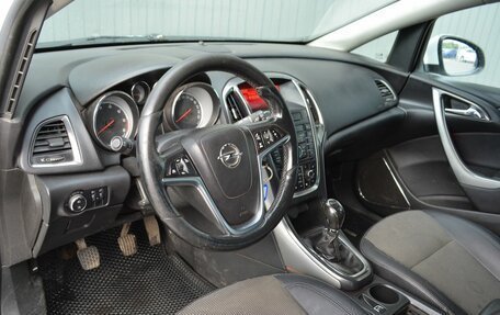 Opel Astra J, 2011 год, 769 999 рублей, 11 фотография