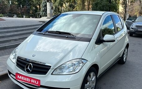 Mercedes-Benz A-Класс, 2011 год, 690 000 рублей, 6 фотография