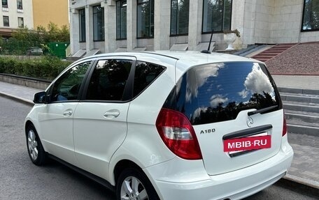 Mercedes-Benz A-Класс, 2011 год, 690 000 рублей, 5 фотография