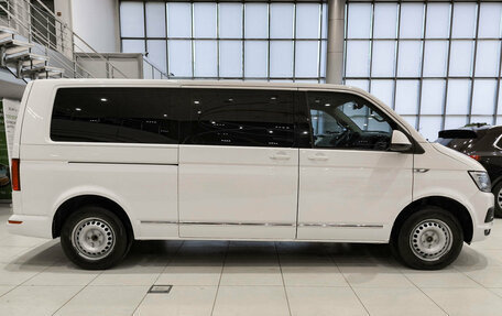 Volkswagen Caravelle T6 рестайлинг, 2018 год, 2 720 000 рублей, 5 фотография
