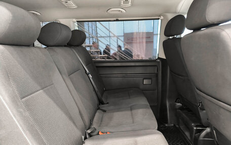 Volkswagen Caravelle T6 рестайлинг, 2018 год, 2 720 000 рублей, 15 фотография