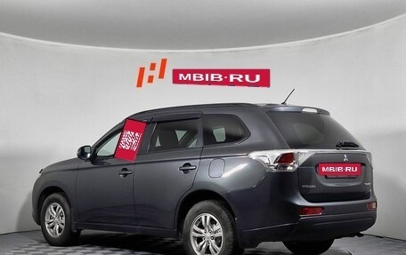 Mitsubishi Outlander III рестайлинг 3, 2013 год, 1 239 000 рублей, 3 фотография