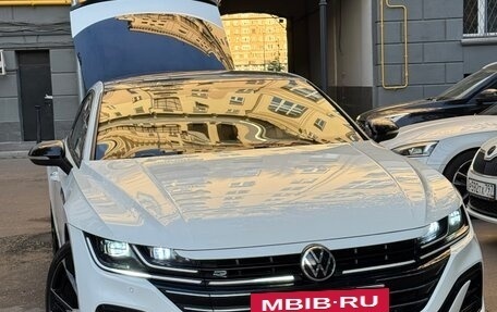 Volkswagen Passat CC, 2022 год, 4 200 000 рублей, 3 фотография