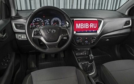 Hyundai Solaris II рестайлинг, 2018 год, 1 272 000 рублей, 6 фотография