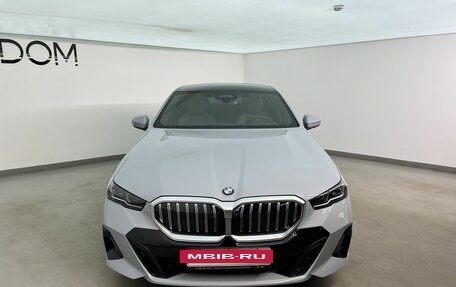 BMW 5 серия, 2025 год, 9 240 000 рублей, 3 фотография