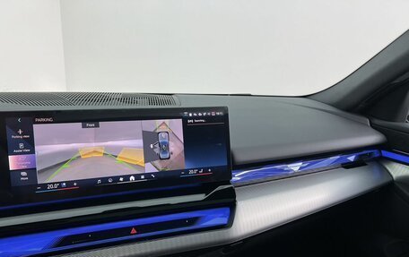BMW 5 серия, 2025 год, 9 240 000 рублей, 17 фотография
