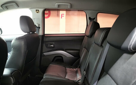 Mitsubishi Outlander III рестайлинг 3, 2012 год, 1 099 000 рублей, 15 фотография