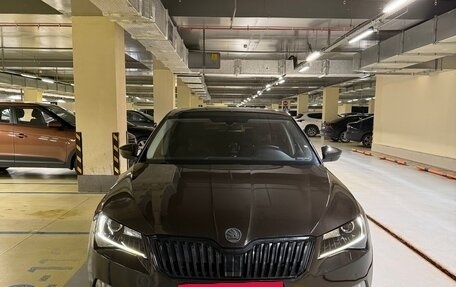 Skoda Superb III рестайлинг, 2016 год, 1 690 000 рублей, 3 фотография