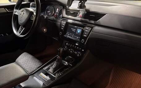 Skoda Superb III рестайлинг, 2016 год, 1 690 000 рублей, 14 фотография