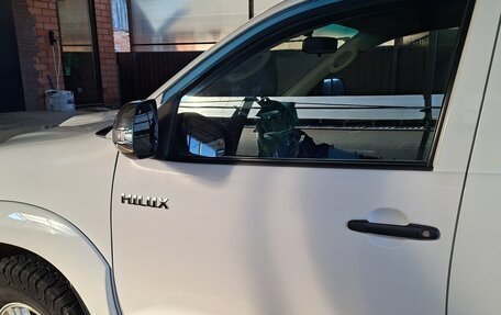Toyota Hilux VII, 2013 год, 1 950 000 рублей, 3 фотография