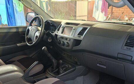 Toyota Hilux VII, 2013 год, 1 950 000 рублей, 8 фотография