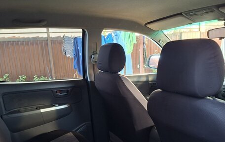 Toyota Hilux VII, 2013 год, 1 950 000 рублей, 10 фотография