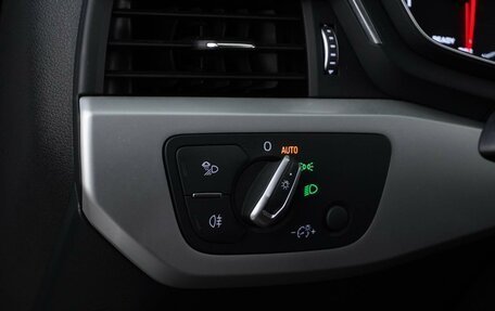 Audi A4, 2018 год, 2 349 444 рублей, 16 фотография
