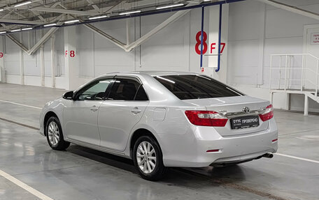 Toyota Camry, 2012 год, 1 099 000 рублей, 8 фотография