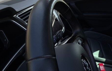 Volkswagen Tiguan II, 2019 год, 3 600 000 рублей, 16 фотография