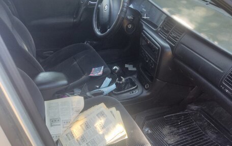 Opel Vectra B рестайлинг, 2001 год, 50 000 рублей, 3 фотография