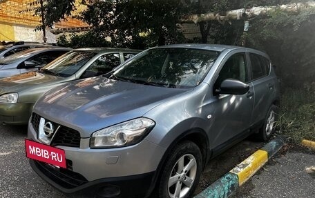 Nissan Qashqai, 2010 год, 650 000 рублей, 3 фотография