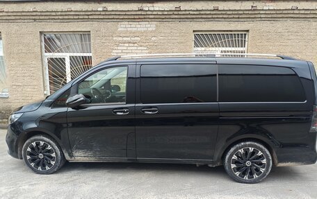 Mercedes-Benz V-Класс, 2024 год, 10 500 000 рублей, 3 фотография