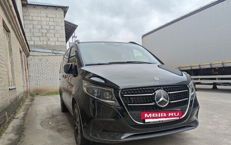 Mercedes-Benz V-Класс, 2024 год, 10 500 000 рублей, 6 фотография