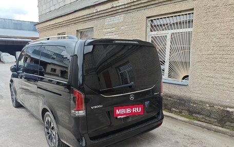 Mercedes-Benz V-Класс, 2024 год, 10 500 000 рублей, 4 фотография