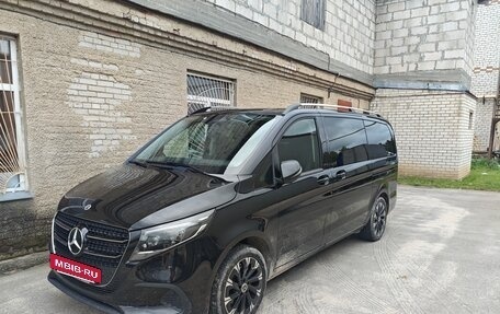 Mercedes-Benz V-Класс, 2024 год, 10 500 000 рублей, 2 фотография