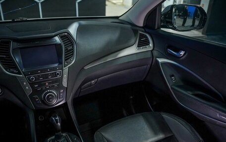 Hyundai Santa Fe III рестайлинг, 2018 год, 2 850 000 рублей, 27 фотография