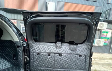 Toyota Land Cruiser Prado 150 рестайлинг 2, 2016 год, 3 800 000 рублей, 9 фотография