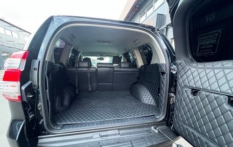 Toyota Land Cruiser Prado 150 рестайлинг 2, 2016 год, 3 800 000 рублей, 7 фотография