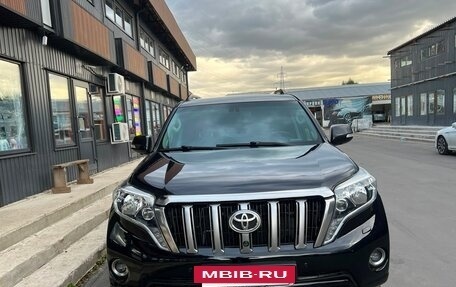 Toyota Land Cruiser Prado 150 рестайлинг 2, 2016 год, 3 800 000 рублей, 5 фотография