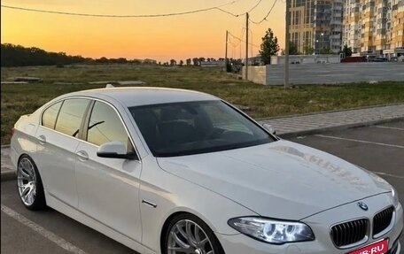 BMW 5 серия, 2014 год, 1 950 000 рублей, 1 фотография