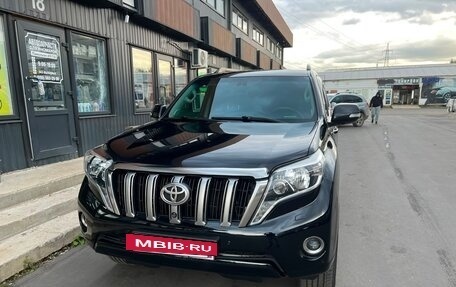 Toyota Land Cruiser Prado 150 рестайлинг 2, 2016 год, 3 800 000 рублей, 3 фотография