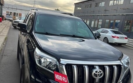Toyota Land Cruiser Prado 150 рестайлинг 2, 2016 год, 3 800 000 рублей, 2 фотография
