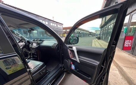 Toyota Land Cruiser Prado 150 рестайлинг 2, 2016 год, 3 800 000 рублей, 10 фотография