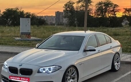 BMW 5 серия, 2014 год, 1 950 000 рублей, 2 фотография