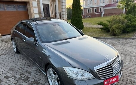 Mercedes-Benz S-Класс, 2012 год, 2 350 000 рублей, 11 фотография