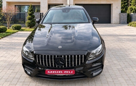 Mercedes-Benz E-Класс, 2019 год, 3 750 000 рублей, 9 фотография