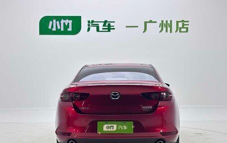 Mazda 3, 2022 год, 1 980 000 рублей, 5 фотография