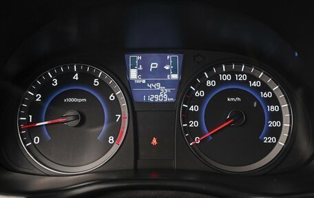 Hyundai Solaris II рестайлинг, 2015 год, 1 113 000 рублей, 21 фотография