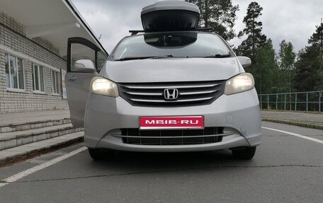 Honda Freed I, 2010 год, 870 000 рублей, 1 фотография