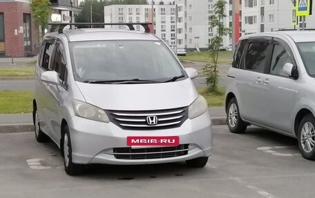 Honda Freed I, 2010 год, 870 000 рублей, 2 фотография