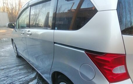 Honda Freed I, 2010 год, 870 000 рублей, 16 фотография