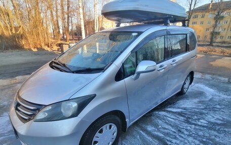 Honda Freed I, 2010 год, 870 000 рублей, 17 фотография