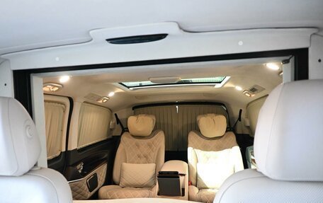 Mercedes-Benz V-Класс, 2021 год, 8 994 000 рублей, 14 фотография