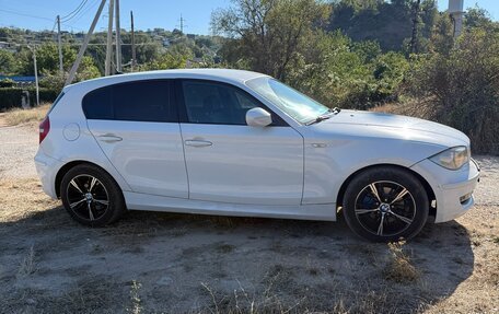 BMW 1 серия, 2011 год, 800 000 рублей, 5 фотография