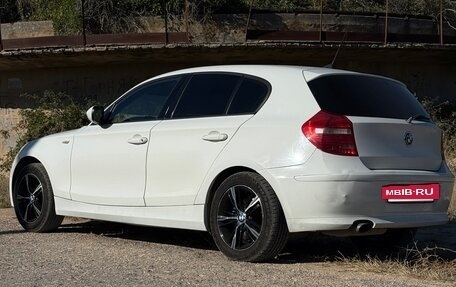 BMW 1 серия, 2011 год, 800 000 рублей, 8 фотография