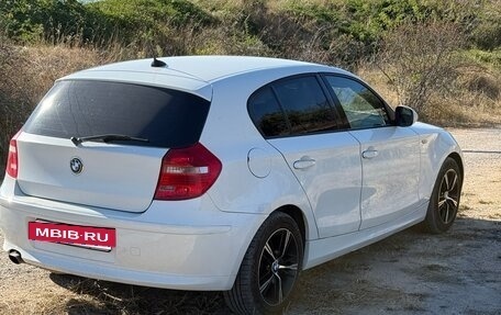BMW 1 серия, 2011 год, 800 000 рублей, 6 фотография