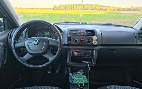 Skoda Fabia II, 2010 год, 445 000 рублей, 12 фотография